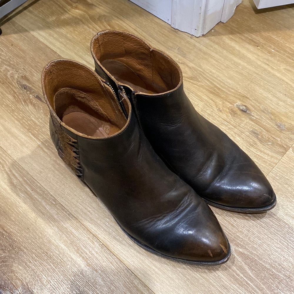 Frye Size 11 Booties